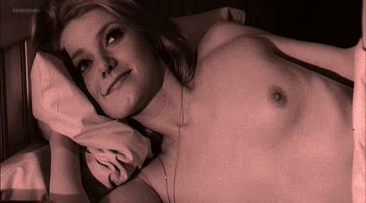 Лотти Хорн nude pics.