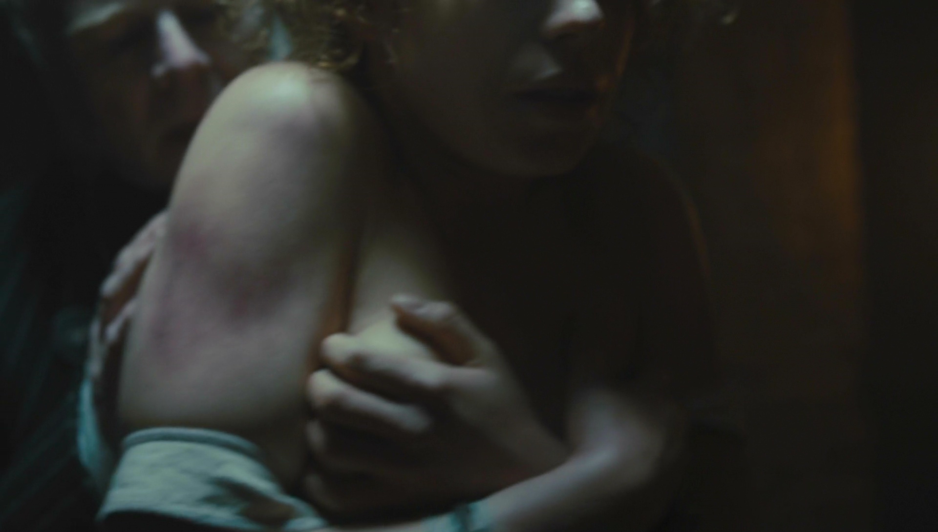 Джесси Бакли nude pics.