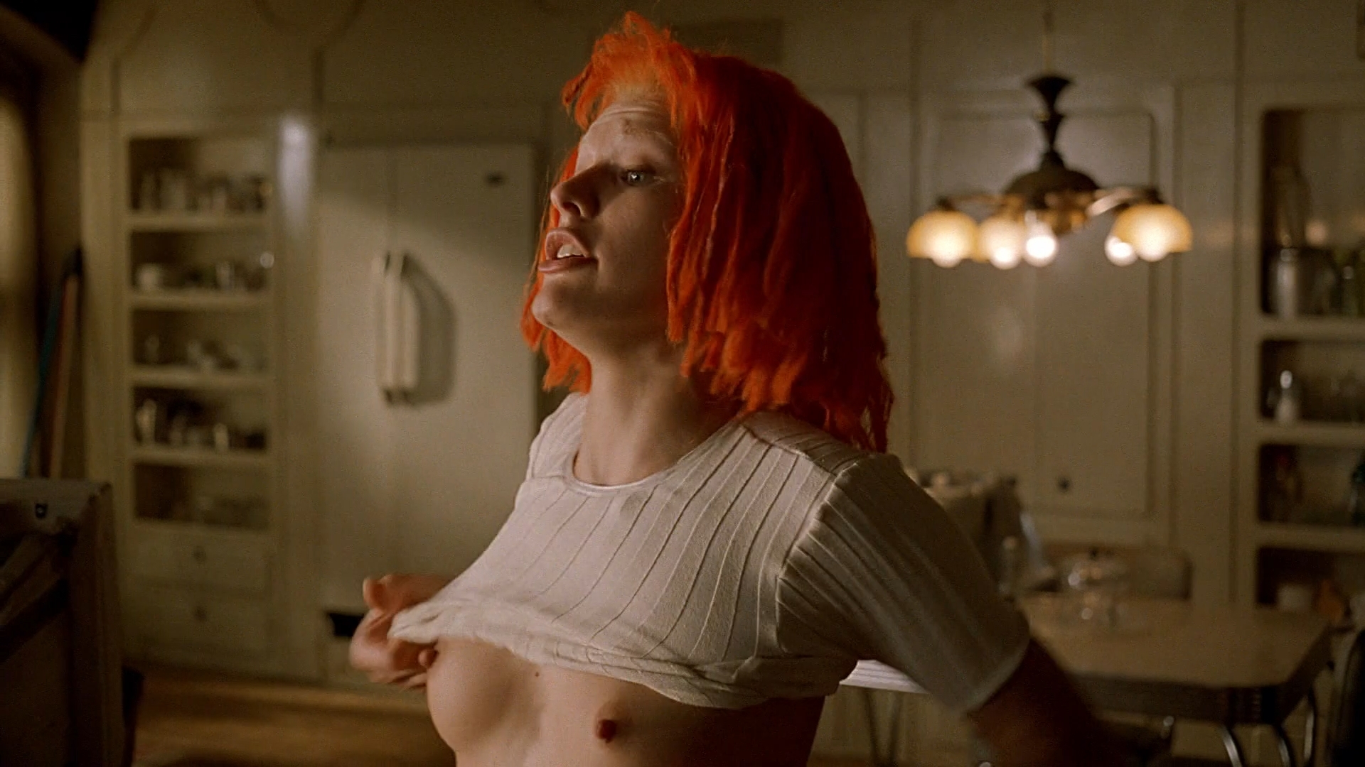 The fifth element nude scene