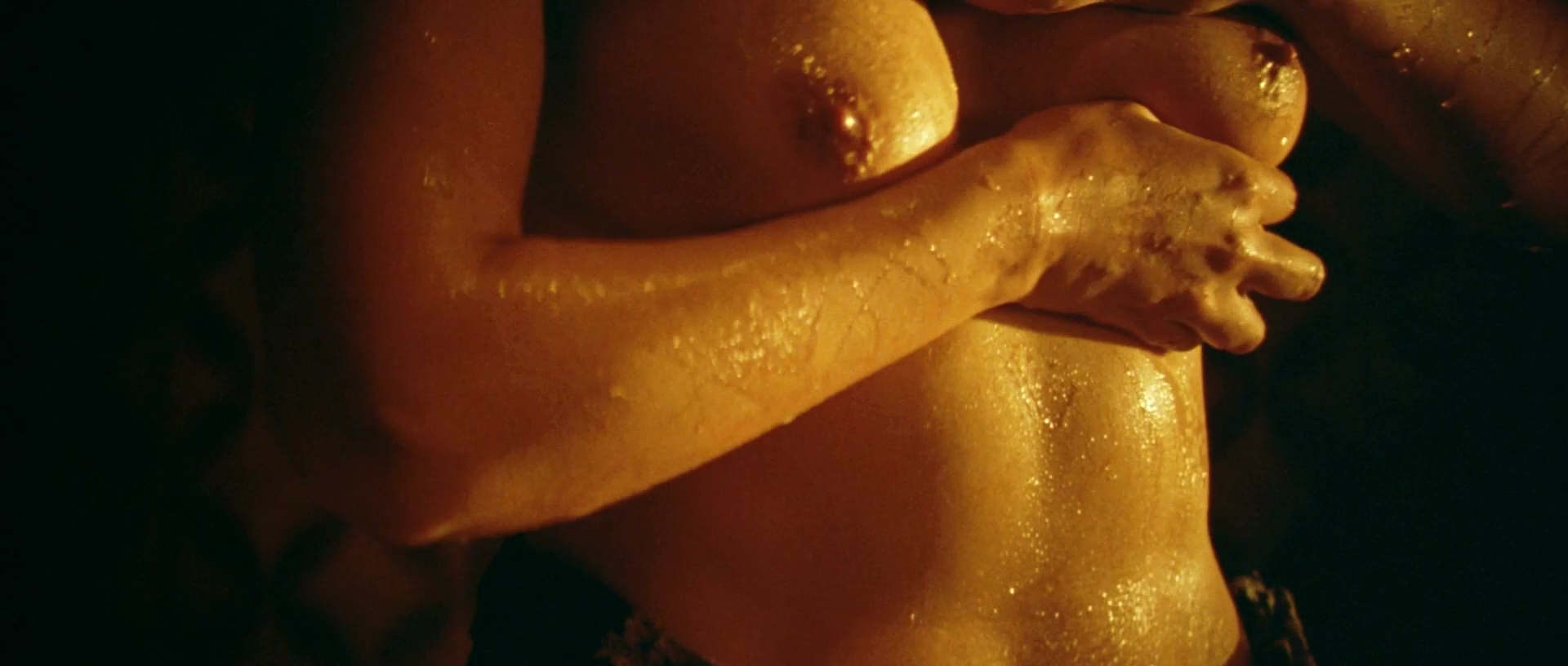 Моника Беллуччи nude pics.