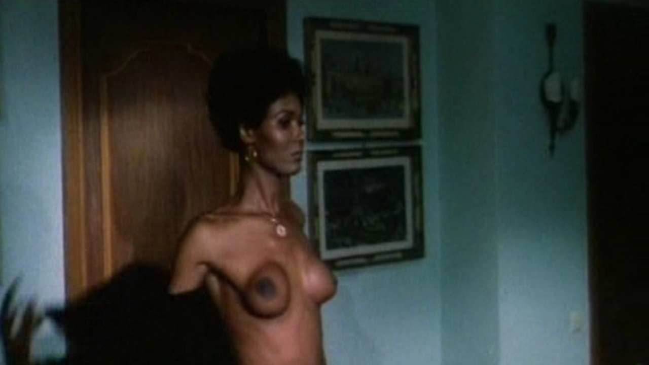 Аджита Уилсон nude pics.