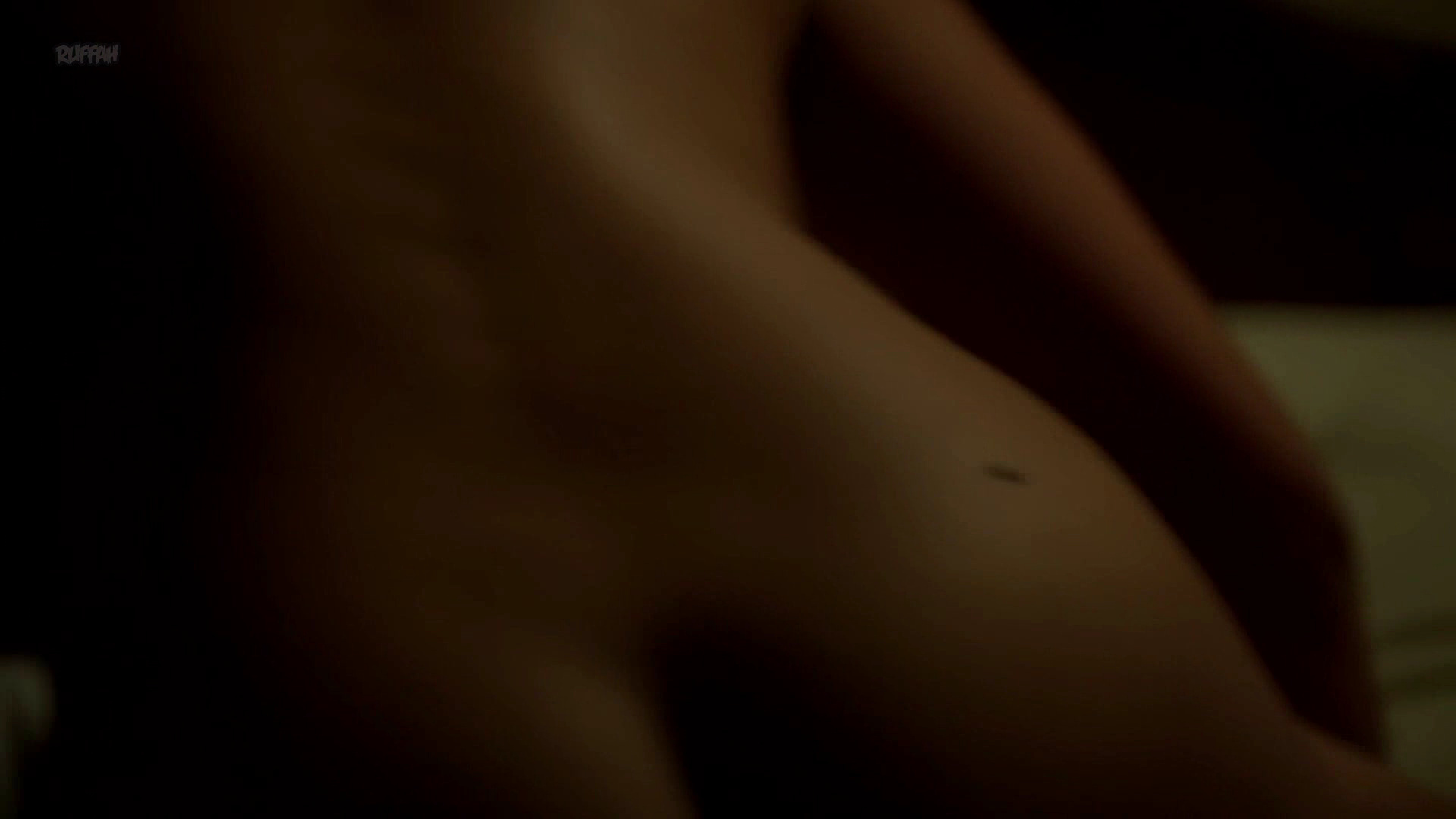 Адриана Пас nude pics.
