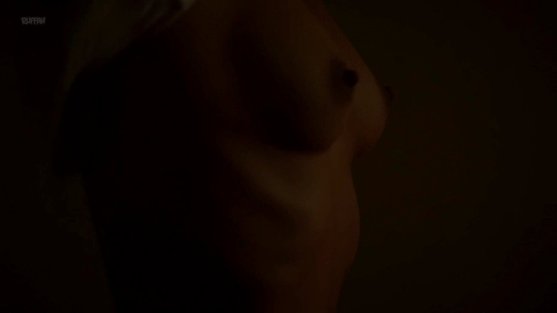 Адриана Пас nude pics.
