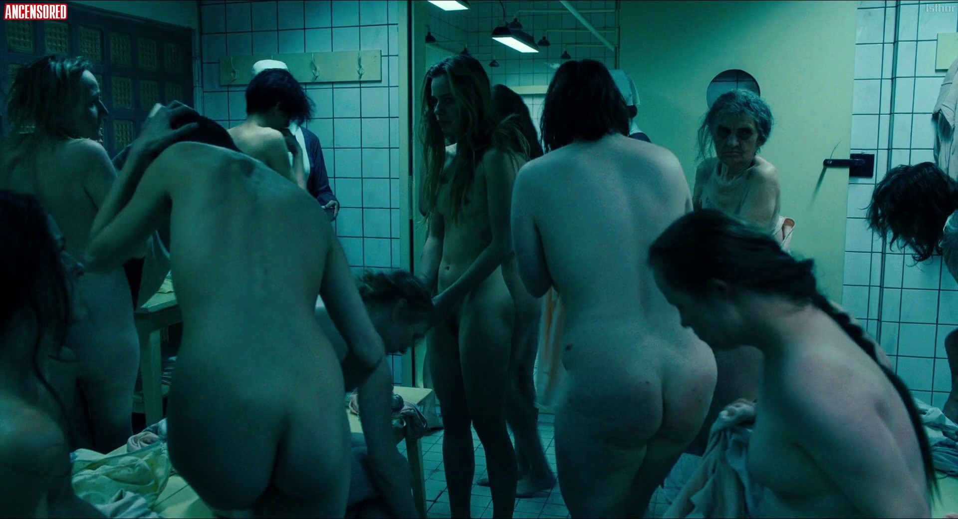 Саския Розендаль nude pics.