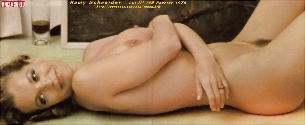 Роми Шнайдер nude pics.