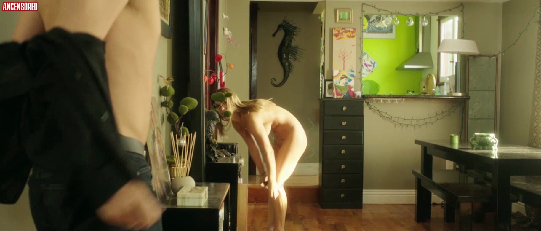 Tenille Хьюстон nude pics.