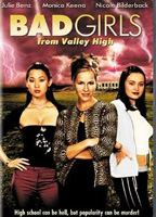 Bad Girls From Valley High (2005) Обнаженные сцены