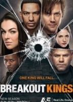 Breakout Kings (2011-2012) Обнаженные сцены