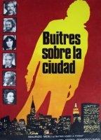 Buitres sobre la ciudad (1981) Обнаженные сцены