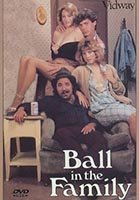 Ball in the Family (1988) Обнаженные сцены