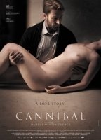 Caníbal (2013) Обнаженные сцены