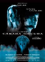 Cámara oscura (2003) Обнаженные сцены