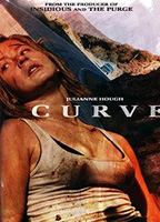 Curve (2015) Обнаженные сцены