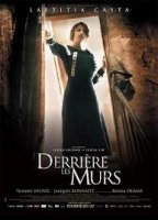 Derriere les Murs (2011) Обнаженные сцены