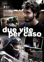 Due vite per caso (2010) Обнаженные сцены