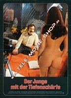 Der Junge mit der Tiefenschärfe (1977) Обнаженные сцены