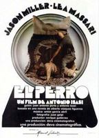 El perro (1977) Обнаженные сцены