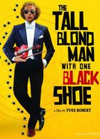 Le grand blond avec une chaussure noire (1972) Обнаженные сцены