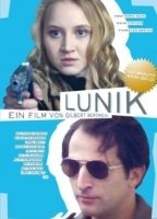 Lunik (2007) Обнаженные сцены