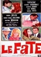 Le fate (1966) Обнаженные сцены