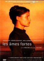 Les Ames Fortes (2001) Обнаженные сцены