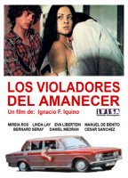 Los violadores del amanecer (1978) Обнаженные сцены