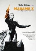 Madame X - Eine absolute Herrscherin (1978) Обнаженные сцены