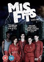Misfits (2009-2013) Обнаженные сцены