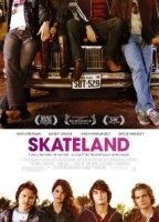 Skateland (2010) Обнаженные сцены
