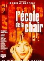 L'école de la chair (1998) Обнаженные сцены