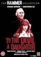 To the Devil a Daughter (1976) Обнаженные сцены