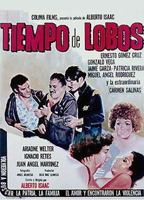 Tiempo de lobos (1985) Обнаженные сцены
