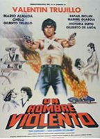 Un hombre violento (1986) Обнаженные сцены
