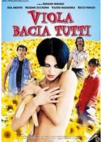 Viola bacia tutti (1997) Обнаженные сцены