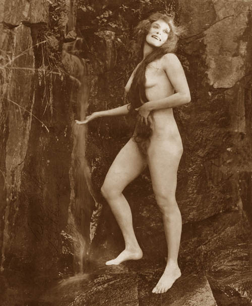 Аннет Келлерман nude pics.