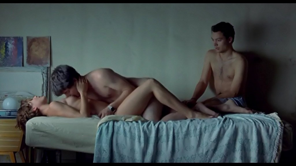Адриана Угарте nude pics.