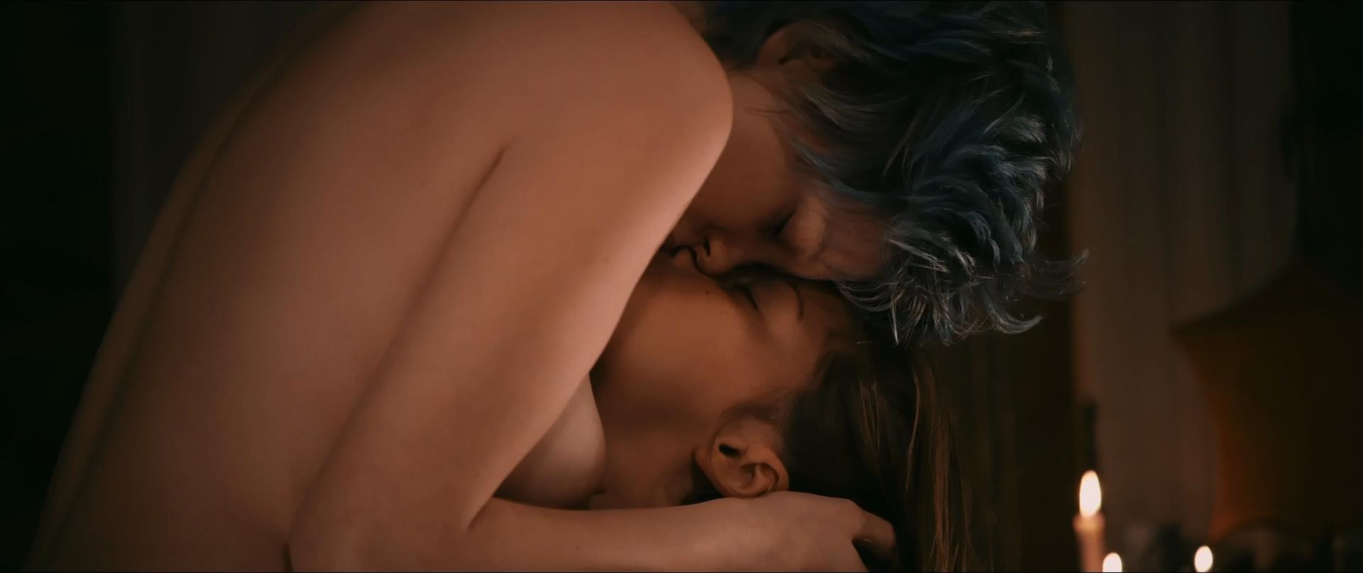 Blue Is the Warmest Colour nude pics.