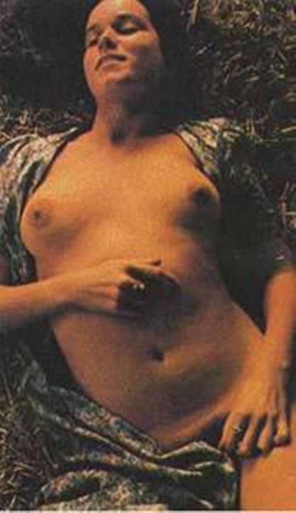 Барбара Херши nude pics.
