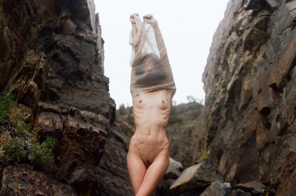Карли Фоулкс nude pics.