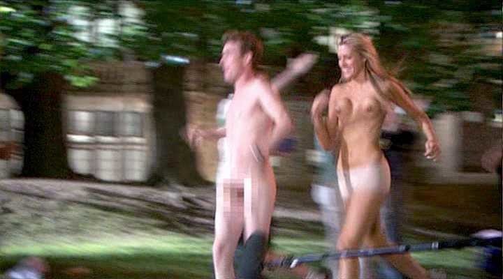 Голая Кэндес Крослак в American Pie Presents The Naked Mile