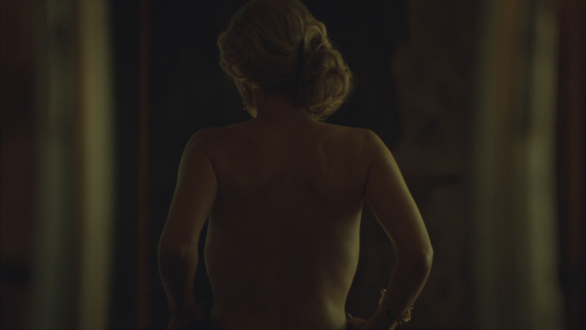 Gillian Anderson Nude Images