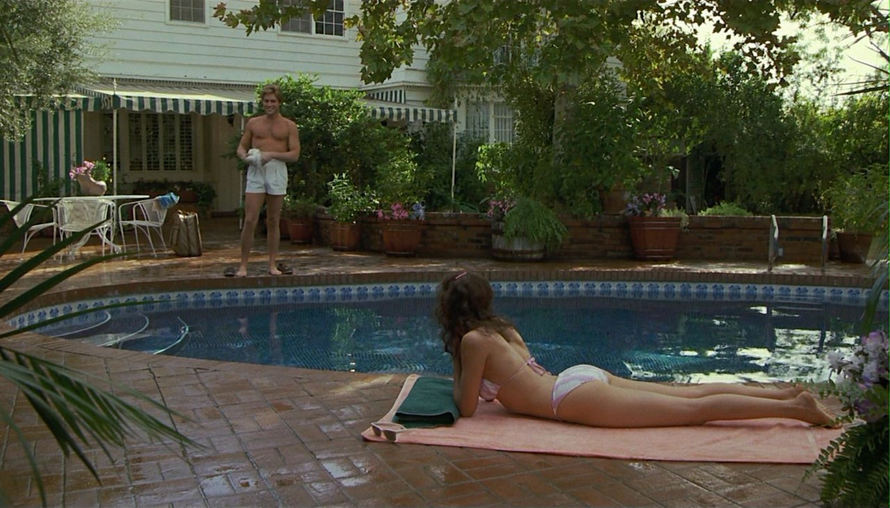 Джойс Хайзер nude pics.