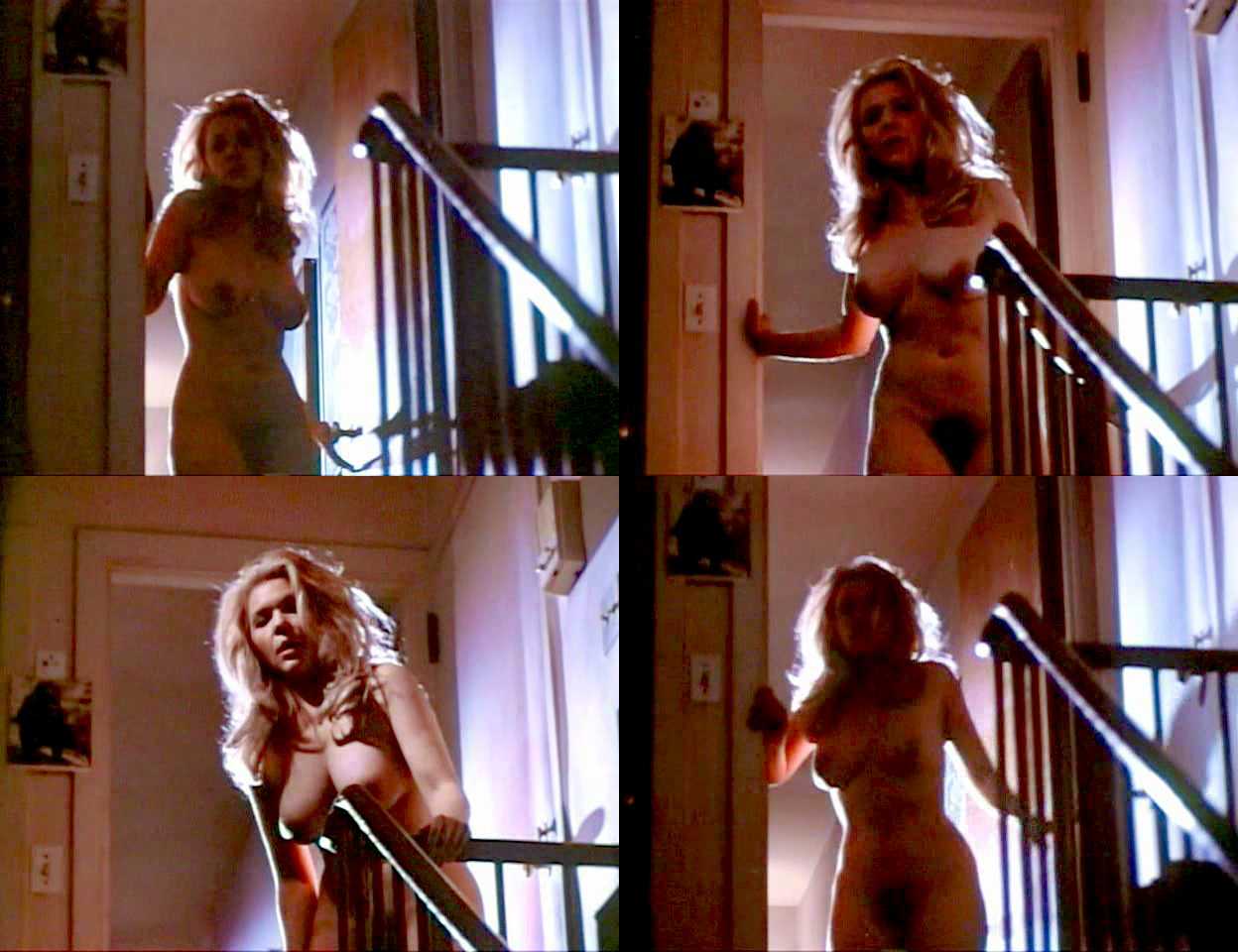 Дженнифер Уэллс nude pics.