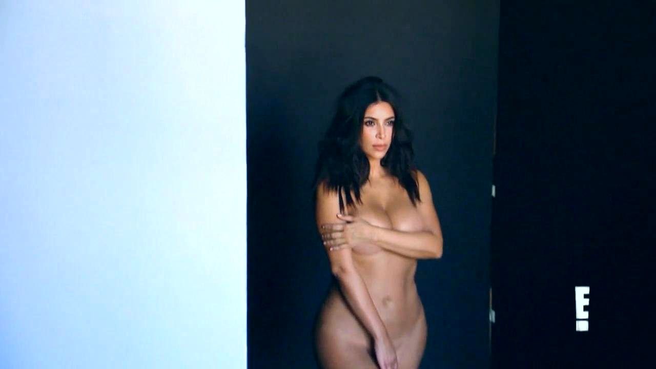 Ким Кардашян Запад nude pics.