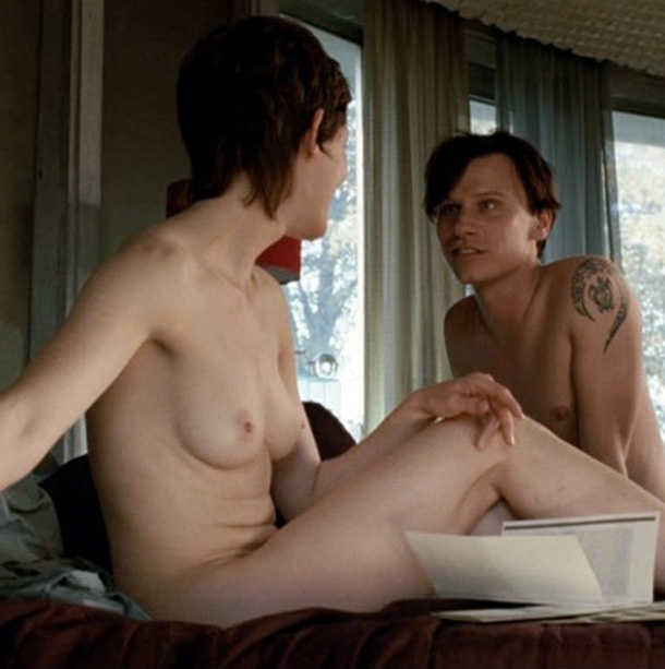Лавиния Уилсон nude pics.