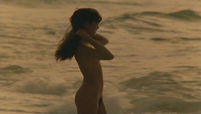 Фиби Кейтс nude pics.