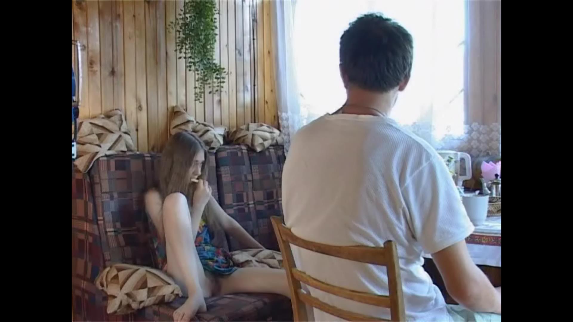 Порно Русское Отец Увидел Как Дочь Писает