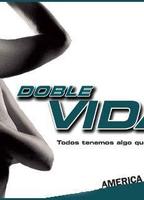 Doble vida (2005) Обнаженные сцены