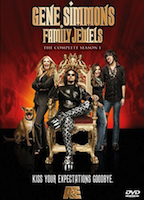 Gene Simmons: Family Jewels обнаженные сцены в ТВ-шоу