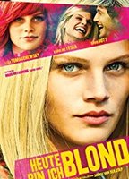 Heute bin ich blond (2013) Обнаженные сцены